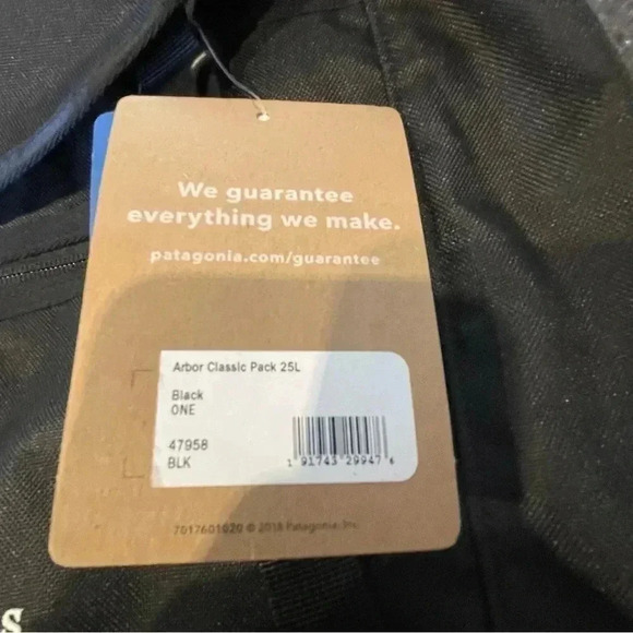 New Patagonia Arbor Classic Pack 25L Black 47958 Backpack 25 Liter NWT Logo - Picture 9 of 9